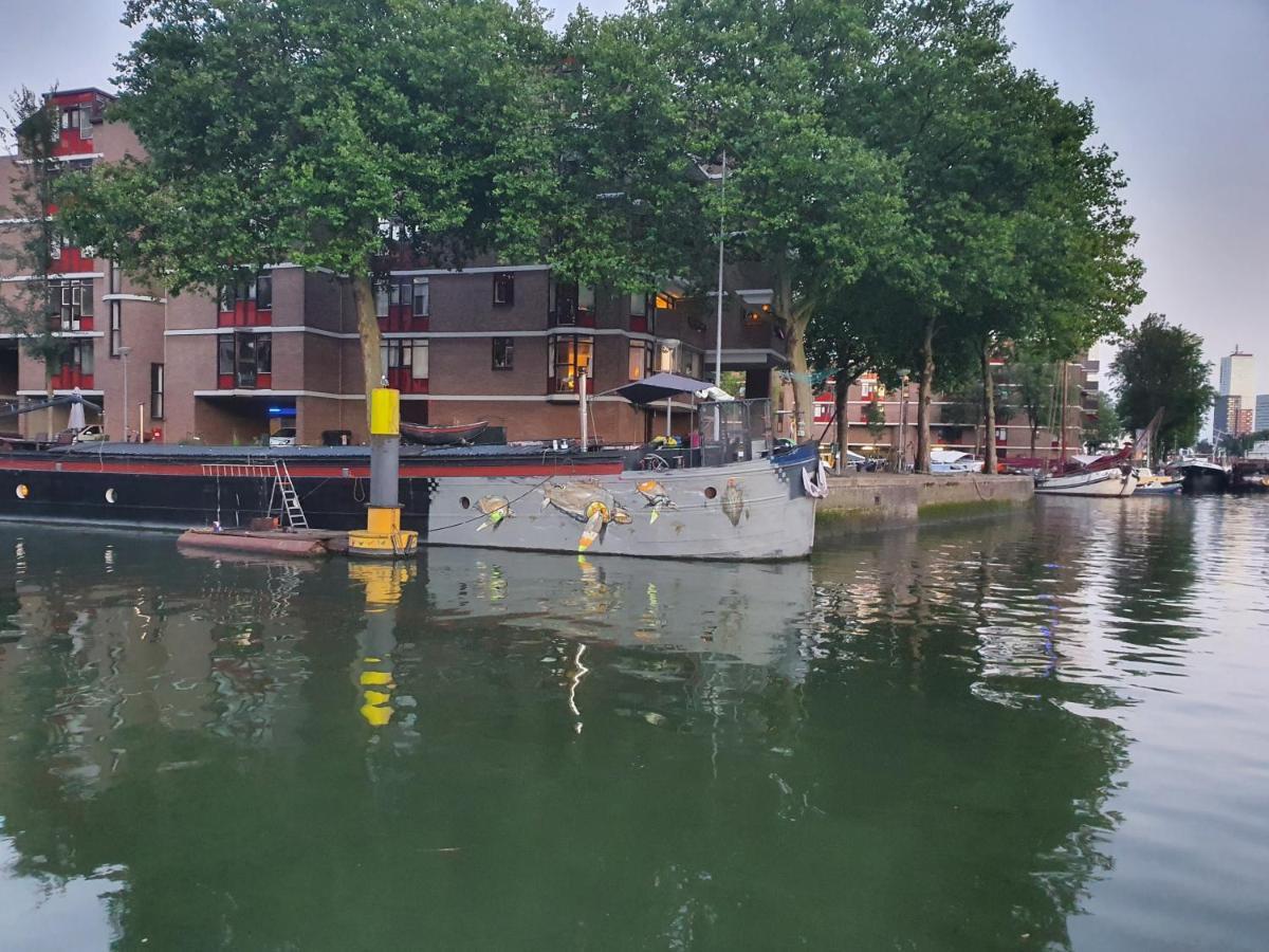 Houseboat holiday apartments Rotterdam Bagian luar foto